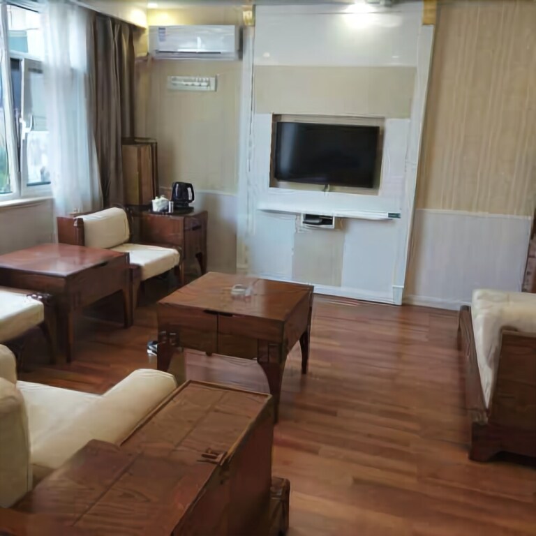 Цзинин: Xinglong Hotel