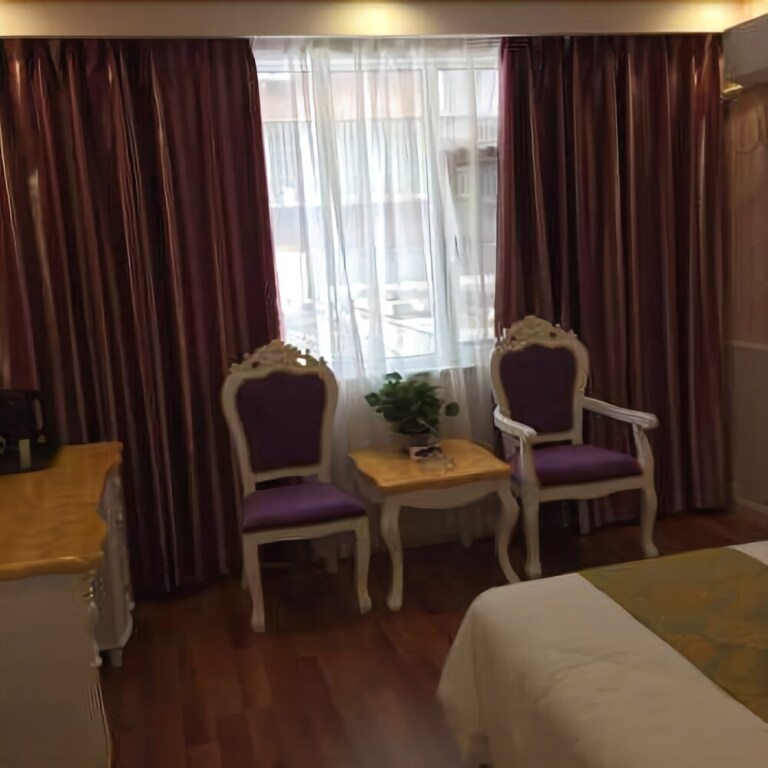 Цзинин: Xinglong Hotel