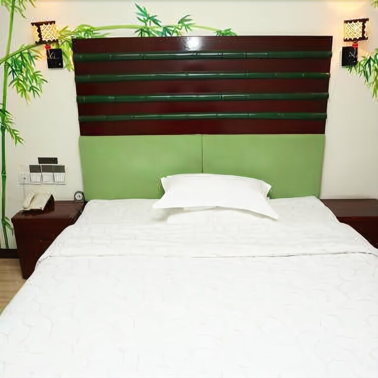 Цзинин: Xinglong Hotel