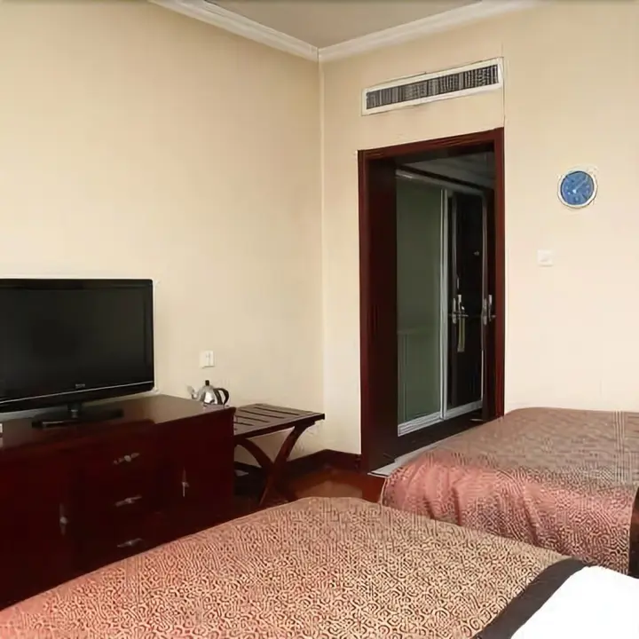 Цзинин: Xinglong Hotel