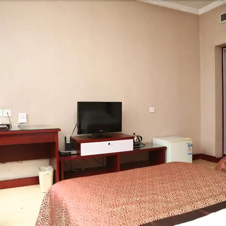 Цзинин: Xinglong Hotel