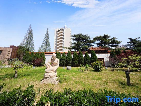 Яньтай: Yuhuangding Hotel