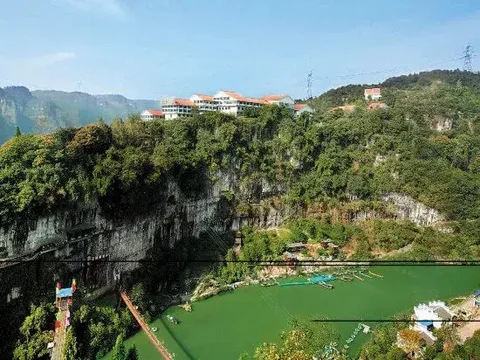 Ичан: Longquan Hotel