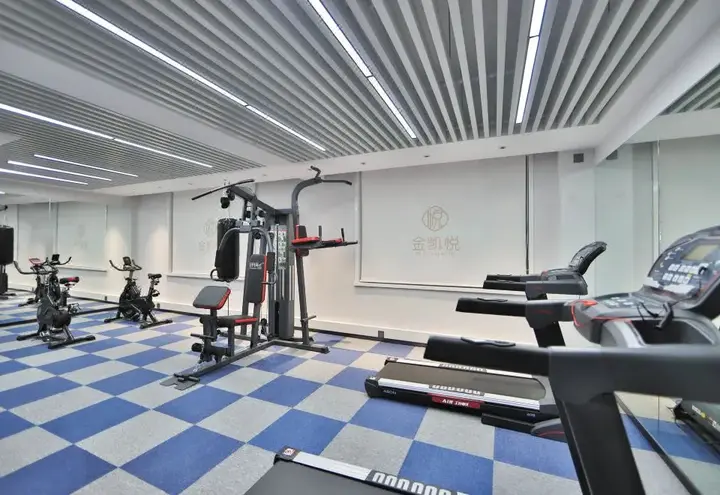 Яньцзи: Holiday Inn Golden Hyatt (Yanji Yanbian University Department Store)