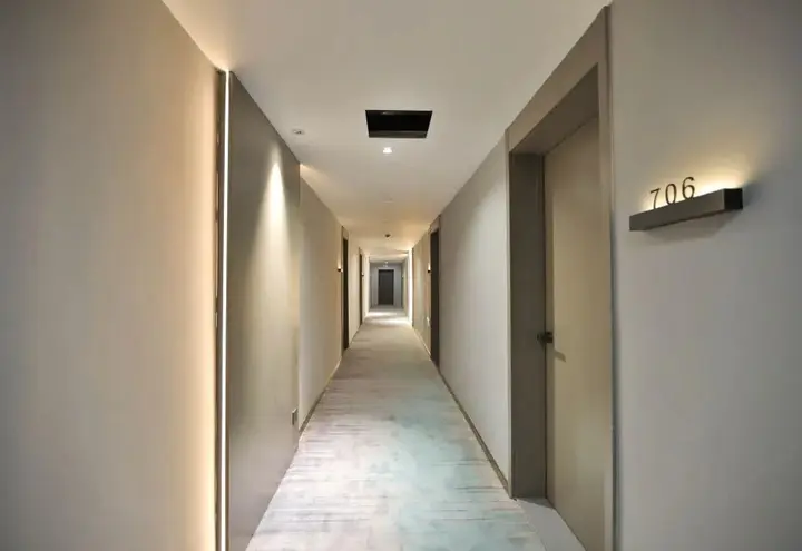 Яньцзи: Holiday Inn Golden Hyatt (Yanji Yanbian University Department Store)