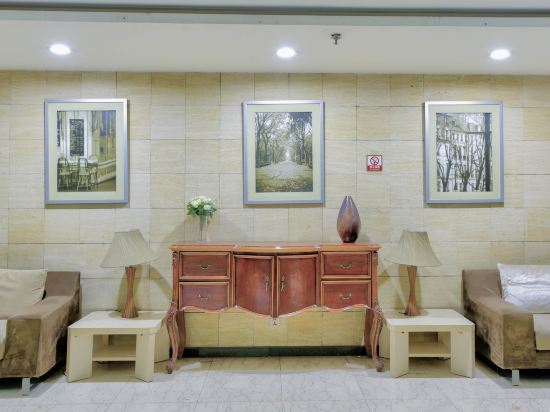 Яньцзи: Luojing Hotel