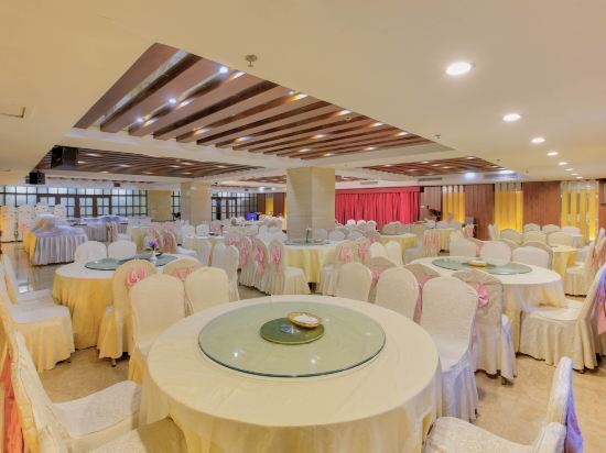 Яньцзи: Luojing Hotel