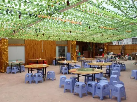 Лунъянь: Yuanlouyuan Inn