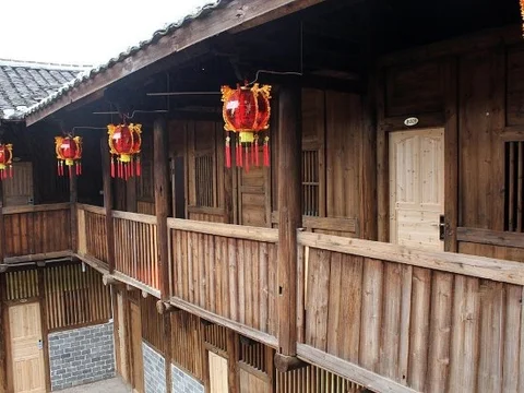 Лунъянь: Yuanlouyuan Inn
