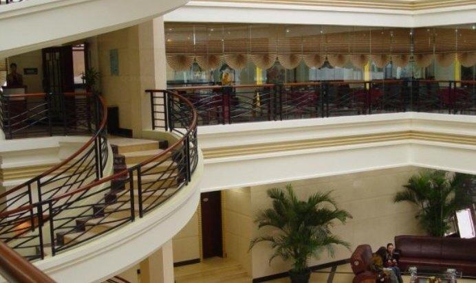 Юнчжоу: Yongzhou Great Wall Hotel