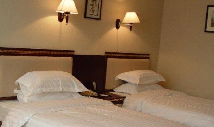 Юнчжоу: Yongzhou Great Wall Hotel