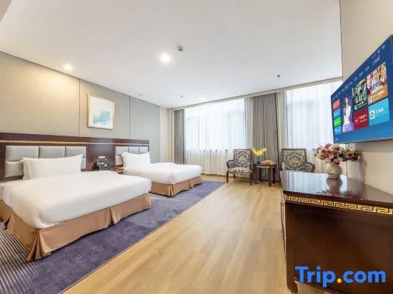 Уян: Sun And Moon International Hotel (Zhenyuan Ancient Town Branch)