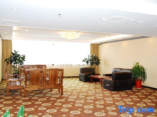 Уян: Sun And Moon International  Hotel (Zhenyuan Ancient Town Branch)