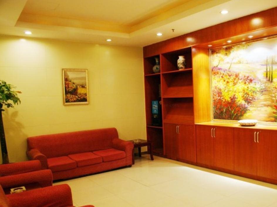 Шицзячжуан: Hanting Shijiazhuang Yuying South Street Hotel