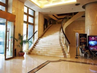 Лянфан: Bazhou Media Hot Spring Hotel