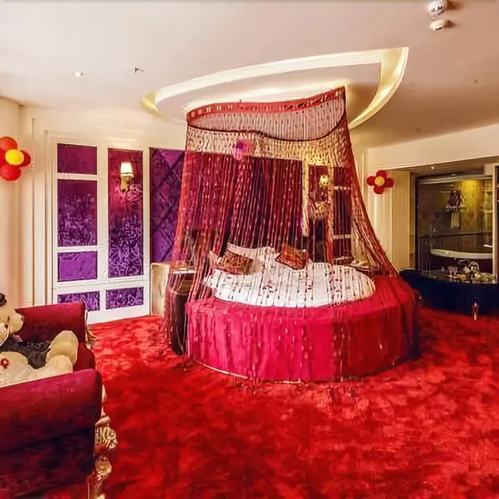 Дэян: Tianyun Hotel