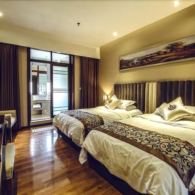 Дэян: Tianyun Hotel