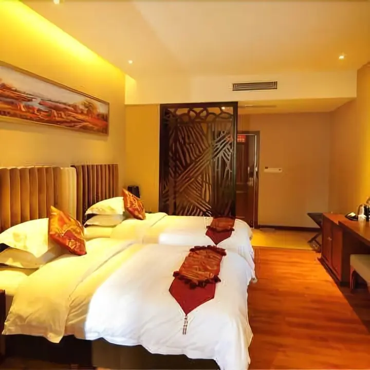 Дэян: Tianyun Hotel