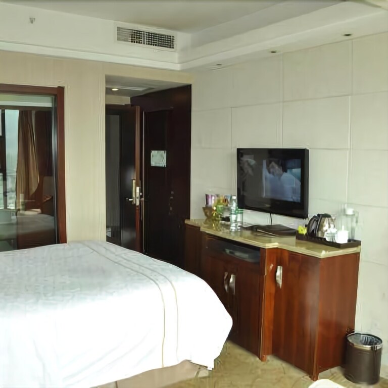 Гуанъюань: Chunqiu International Hotel - Guangyuan