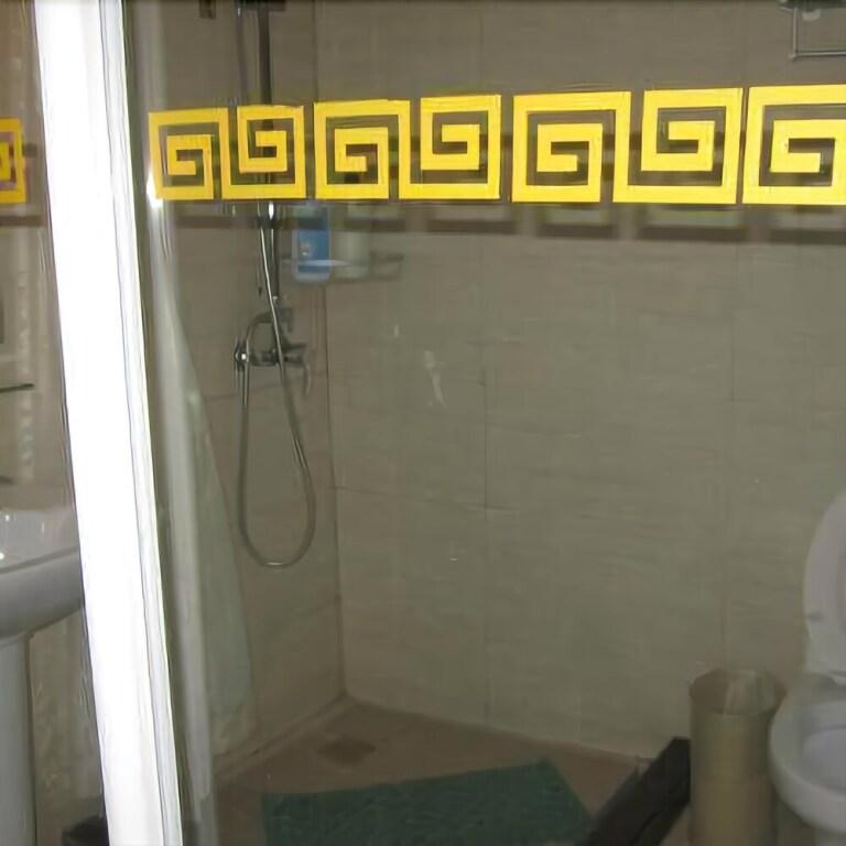 Цзинин: Mingyajingwei Hotel