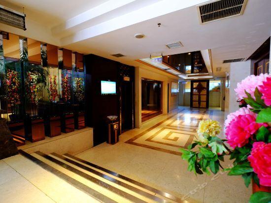 Цзинин: Mingyajingwei Hotel