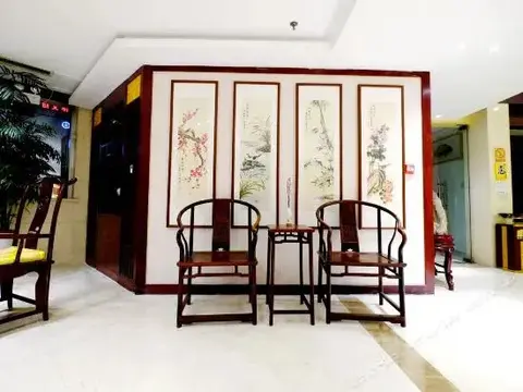 Цзинин: Mingyajingwei Hotel