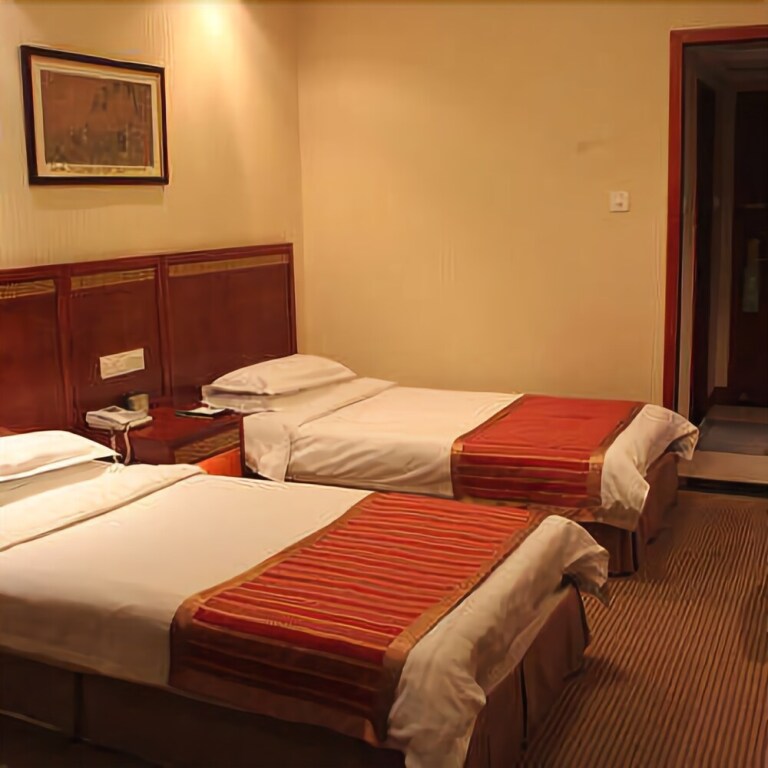 Цзинин: Mingyajingwei Hotel