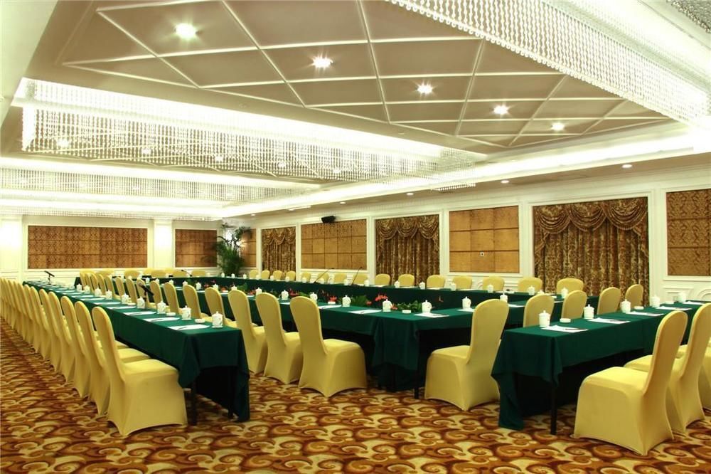 Джиангме: Xinhui Country Garden Phoenix Hotel