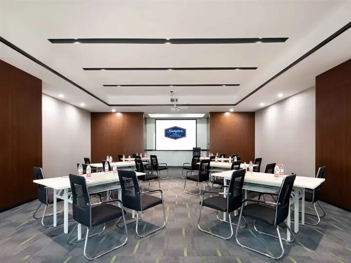 Ляньюньган: Hampton by Hilton Lianyungang Gangli