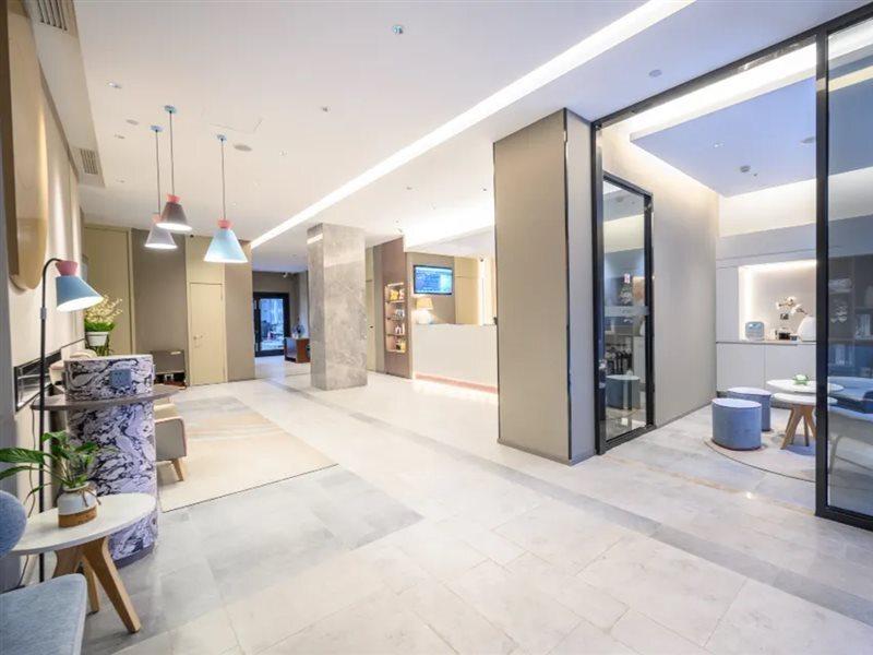 Наньнин: Home Inn Nanning Dongge Road