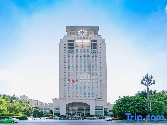 Neijiang: Daqian International Hotel