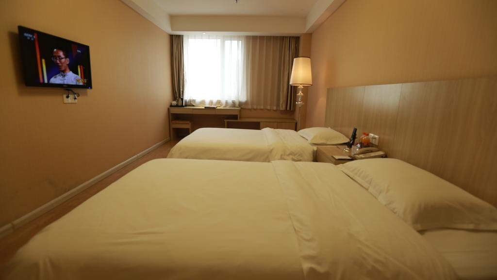 Шэньян: Shenyang Huaren Inn