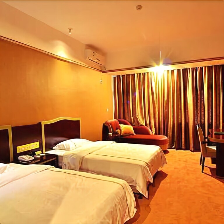 Саньмин: Huazi Hotel