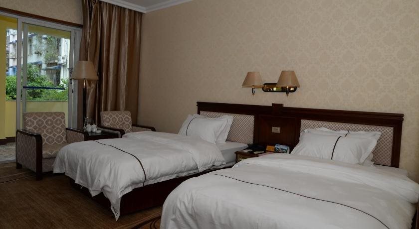 Цзинхун: Dalian Hotel - Xishuangbanna