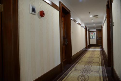 Цзинхун: Dalian Hotel - Xishuangbanna
