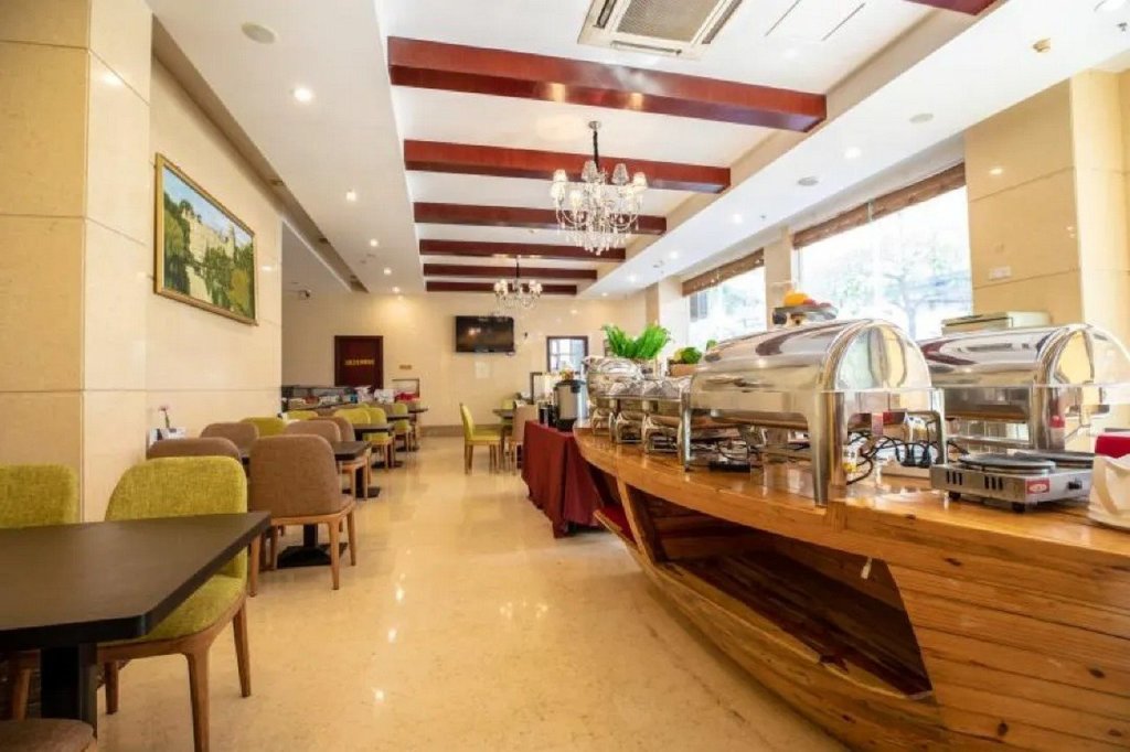 Янгиианг: Jtour Inn Yangjiang Municipal Government
