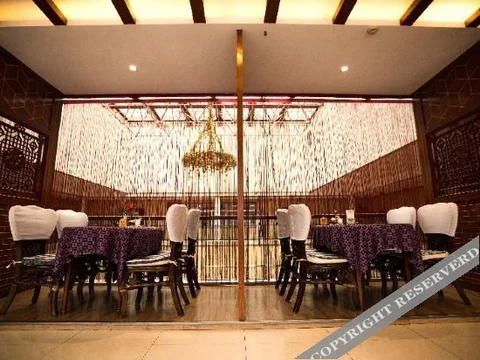 Яньань: Yan'an Tourism Hotel