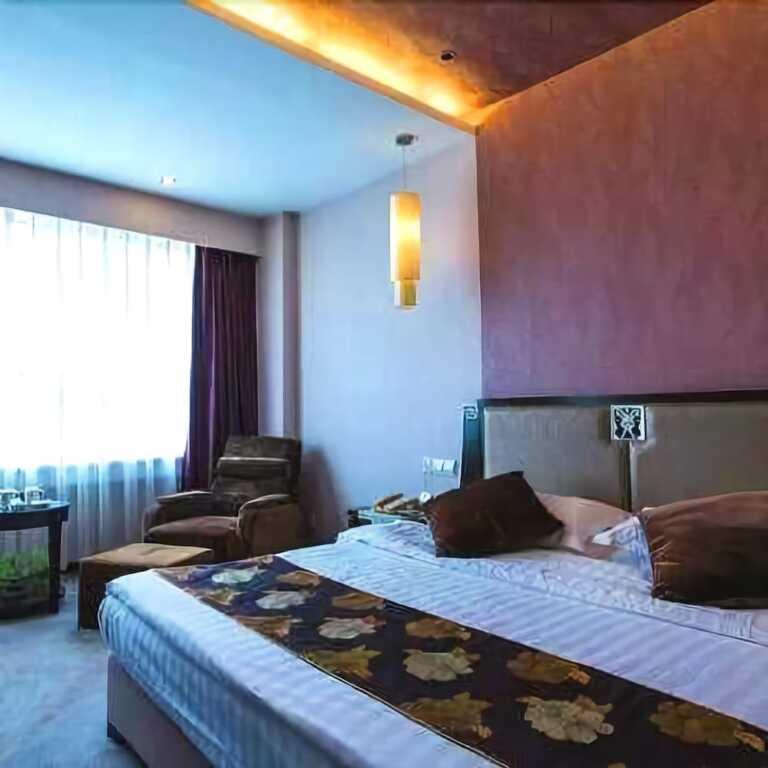 Ибинь: Jiudu Hotel
