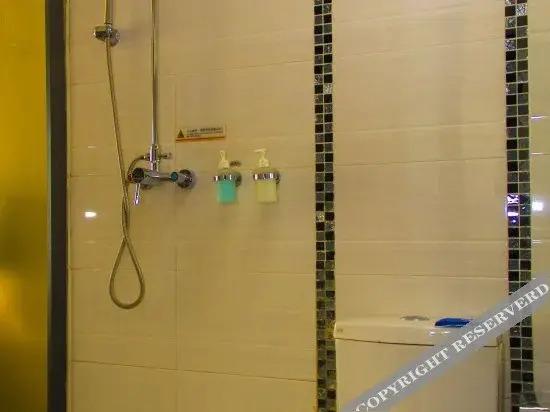 Вэйфан: Super 8 Hotel Weifang Shengli Dong Jie