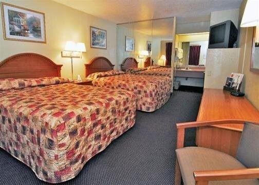 Шаоксинг: Super 8 Hotel Shaoxing Zhong Ha