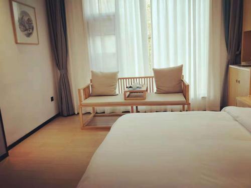 Чжанцзяцзе: Yunqi Shanfang Xiexin Hotel