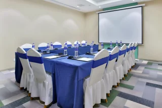 Лянфан: Отель Holiday Inn Express Langfang Park View