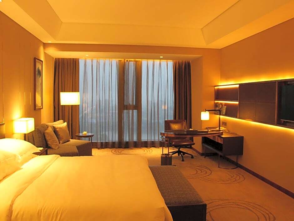 Яньчэн: Golden Eagle Summit Hotel Yancheng