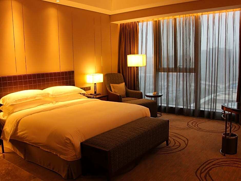 Яньчэн: Golden Eagle Summit Hotel Yancheng