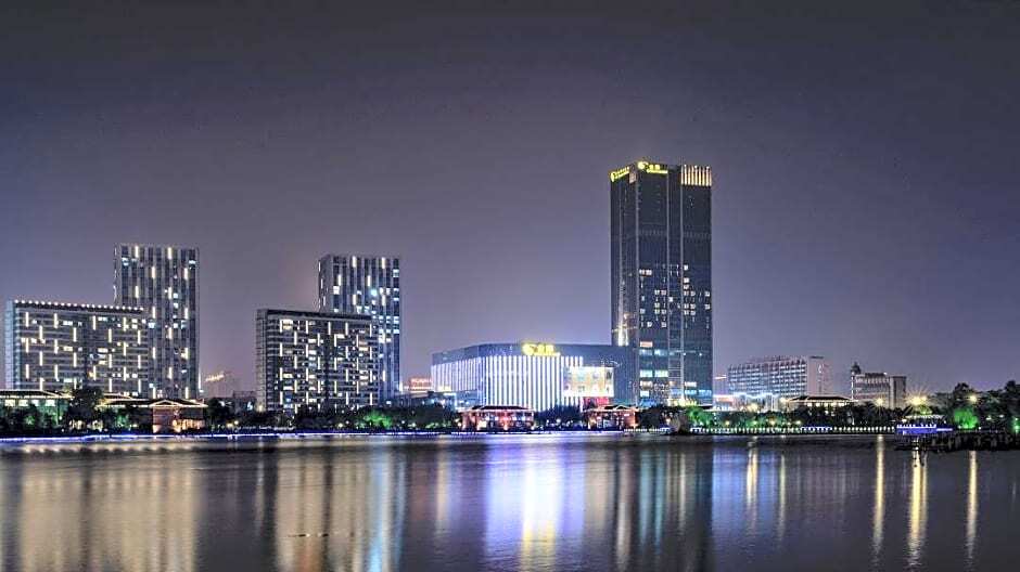 Яньчэн: Golden Eagle Summit Hotel Yancheng