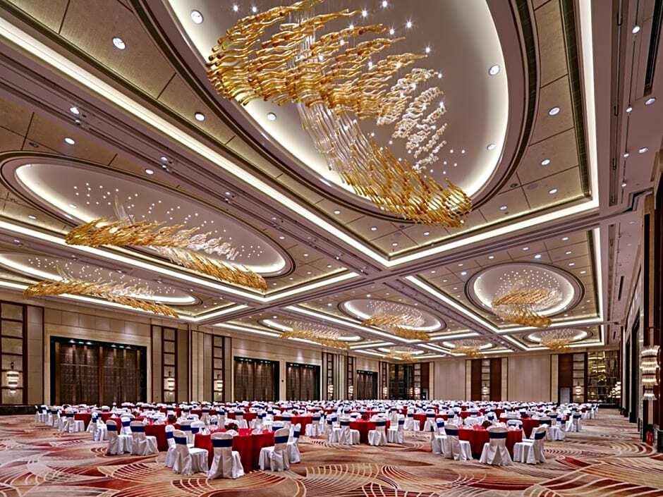 Яньчэн: Golden Eagle Summit Hotel Yancheng