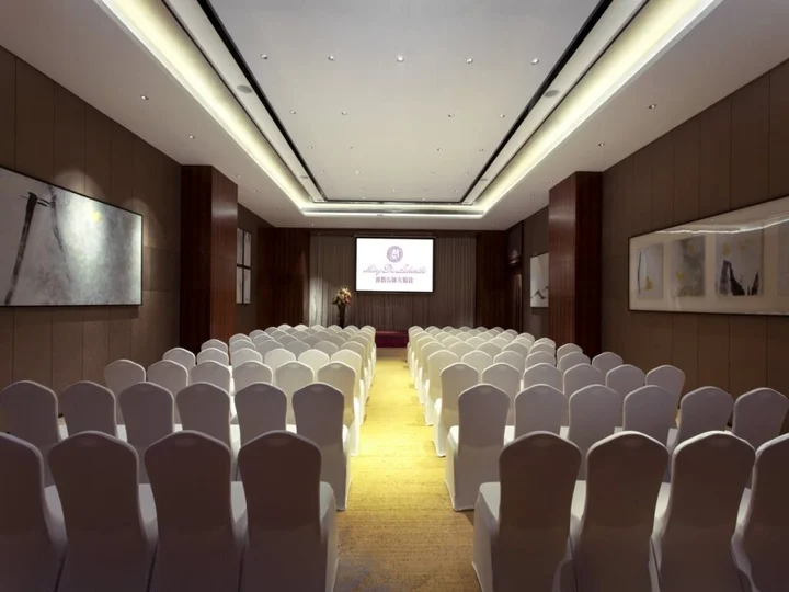 Наньнин: Ming Du Lakeside Hotel Nanning