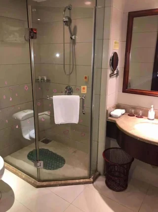 Йиян: Yiyang Huatian Hotel
