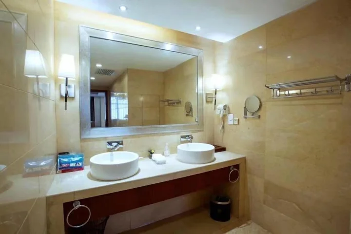 Йиян: Yiyang Huatian Hotel