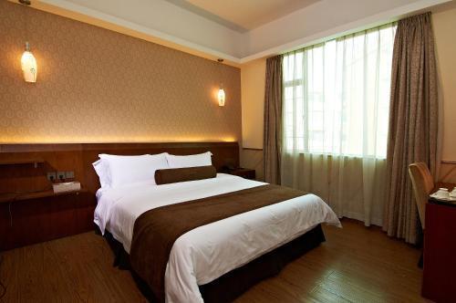 Гуанчжоу: James Joyce Coffetel Hotel Guangzhou Xiaoping Metro Station